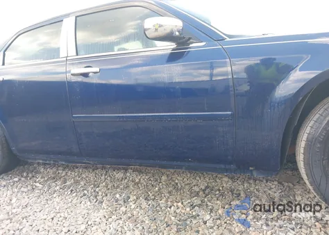 2005 Chrysler 300 from USA, damaged, VIN 2C3JA43R35H675853